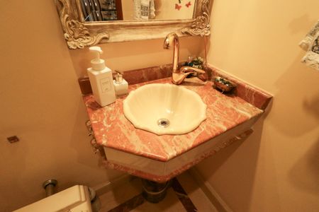 Apartamento à venda com 365m², 5 quartos e 4 vagasLavabo