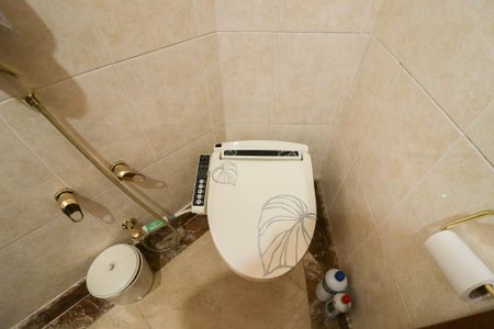 Apartamento à venda com 365m², 5 quartos e 4 vagasBanheiro da Suíte 1