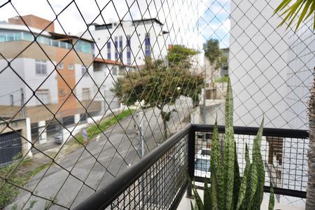 Apartamento à venda com 77m², 3 quartos e 2 vagas