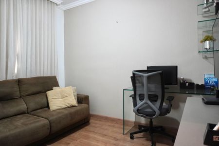 Apartamento à venda com 77m², 3 quartos e 2 vagas