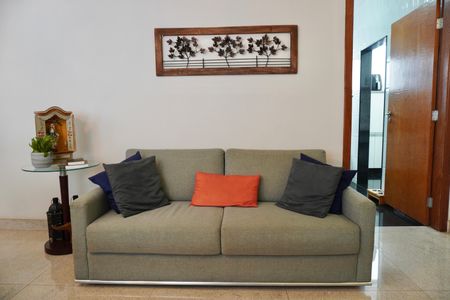 Apartamento à venda com 77m², 3 quartos e 2 vagas