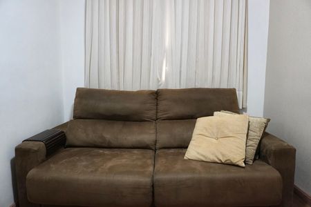 Apartamento à venda com 3 quartos, 77m² em Fernão Dias, Belo Horizonte