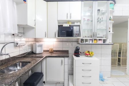 Apartamento à venda com 60m², 3 quartos e 1 vaga Apartamento à venda com 60m², 3 quartos e 1 vagaCozinha