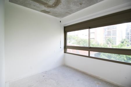 Apartamento à venda com 181m², 3 quartos e 3 vagasSuíte 2