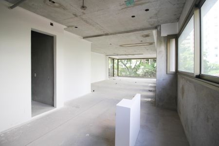 Cozinha de apartamento à venda com 3 quartos, 181m² em Itaim Bibi, São Paulo