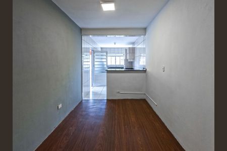 Casa para alugar com 2 quartos, 110m² em Parque Pan Americano, São Paulo