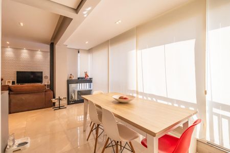 Apartamento à venda com 92m², 2 quartos e 2 vagasSala