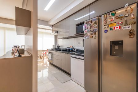 Apartamento à venda com 92m², 2 quartos e 2 vagasCozinha
