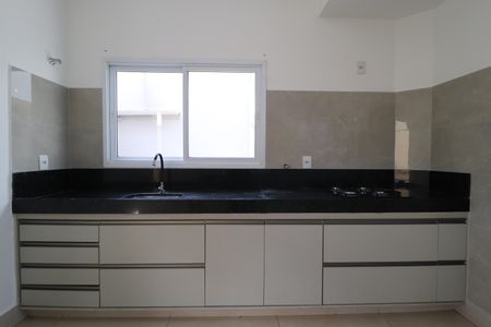 Casa para alugar com 145m², 3 quartos e 2 vagasCozinha