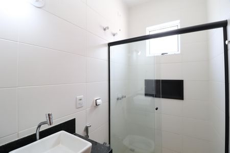 Casa para alugar com 145m², 3 quartos e 2 vagasBanheiro Social