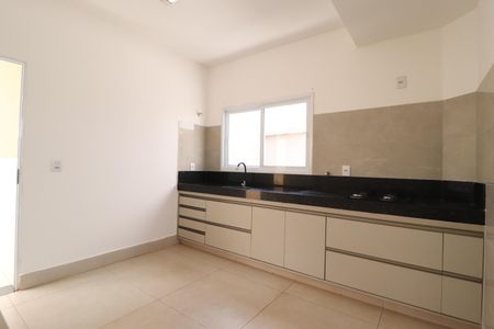 Casa para alugar com 145m², 3 quartos e 2 vagasCozinha
