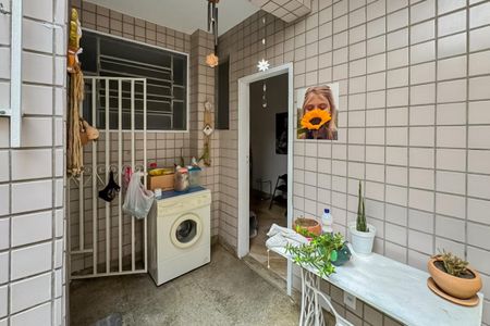 Apartamento para alugar com 160m², 3 quartos e 1 vaga