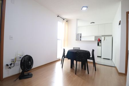 Sala de apartamento para alugar com 2 quartos, 39m² em Chácaras Tubalina E Quartel, Uberlândia
