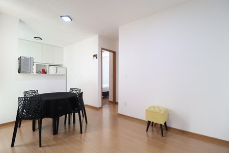 Sala de apartamento para alugar com 2 quartos, 39m² em Chácaras Tubalina E Quartel, Uberlândia