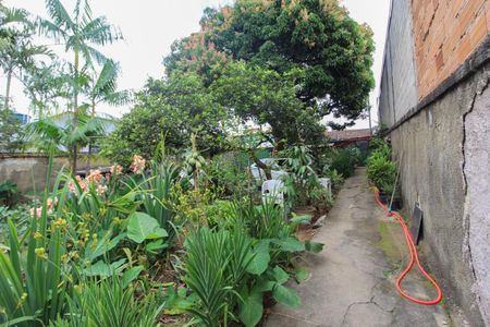 Casa à venda com 360m², 2 quartos e 4 vagasEntrada