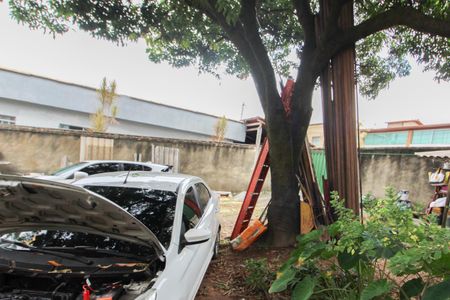 Casa à venda com 360m², 2 quartos e 4 vagasGaragem