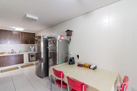 Apartamento à venda com 190m², 4 quartos e 3 vagas Apartamento à venda com 190m², 4 quartos e 3 vagasCozinha