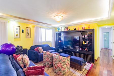 Apartamento à venda com 190m², 4 quartos e 3 vagas Apartamento à venda com 190m², 4 quartos e 3 vagasSala de Estar
