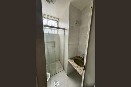 Apartamento à venda com 72m², 2 quartos e 1 vaga Apartamento à venda com 72m², 2 quartos e 1 vagaBanheiro