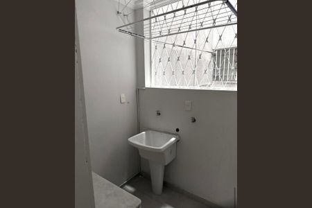 Apartamento à venda com 72m², 2 quartos e 1 vaga Apartamento à venda com 72m², 2 quartos e 1 vagaÁrea de serviço