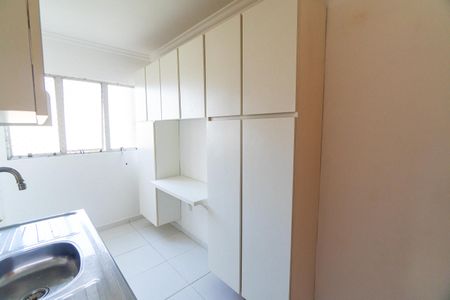 Apartamento à venda com 60m², 2 quartos e 1 vagaCozinha