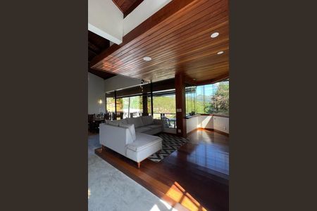 Casa de Condomínio à venda com 4 quartos, 344m² em Ouro Velho Mansões, Nova Lima