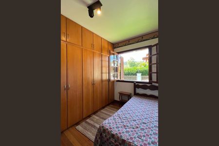 Casa de Condomínio à venda com 4 quartos, 344m² em Ouro Velho Mansões, Nova Lima