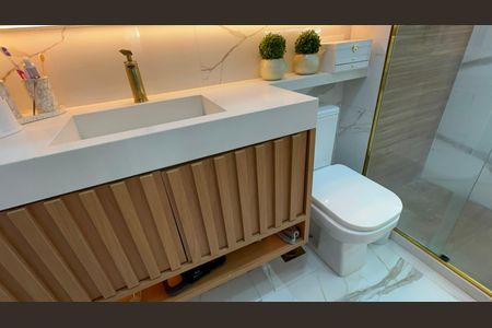 Apartamento à venda com 83m², 2 quartos e 1 vagaBanheiro do Quarto 2