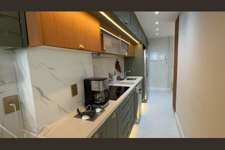 Apartamento à venda com 83m², 2 quartos e 1 vagaCozinha