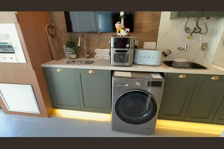 Apartamento à venda com 83m², 2 quartos e 1 vagaÁrea de Serviço