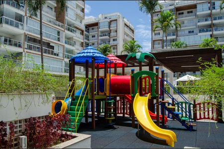 Apartamento à venda com 83m², 2 quartos e 1 vagaÁrea comum
