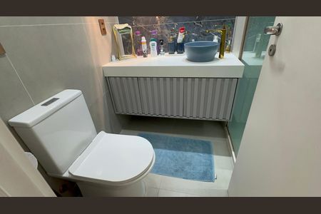 Apartamento à venda com 83m², 2 quartos e 1 vagaBanheiro