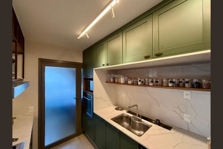 Apartamento à venda com 136m², 3 quartos e 2 vagasCozinha 