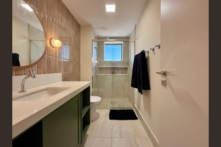 Apartamento à venda com 136m², 3 quartos e 2 vagasBanheiro Suíte 1