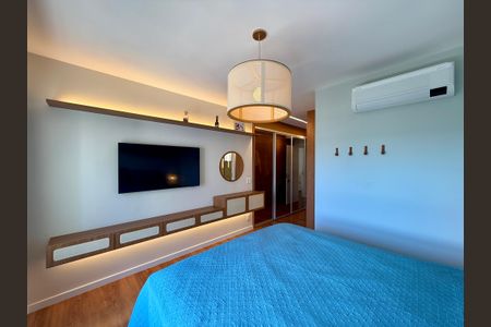 Apartamento à venda com 136m², 3 quartos e 2 vagasSuíte 2