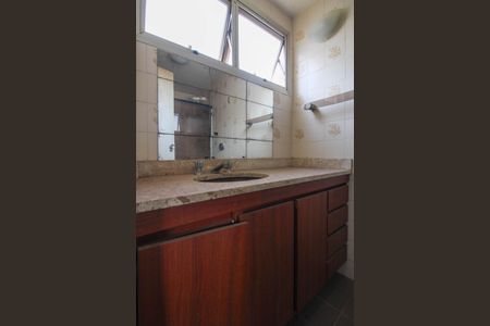 Apartamento para alugar com 142m², 4 quartos e 2 vagasBanheiro Suíte 