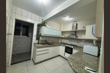 Apartamento para alugar com 90m², 3 quartos e 1 vaga Apartamento para alugar com 90m², 3 quartos e 1 vagaCozinha