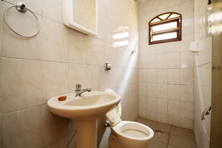 Casa para alugar com 150m², 2 quartos e 2 vagasBanheiro Suíte