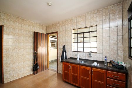 Casa para alugar com 150m², 2 quartos e 2 vagasCozinha