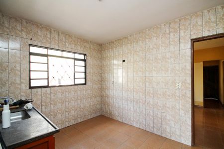 Casa para alugar com 150m², 2 quartos e 2 vagasCozinha