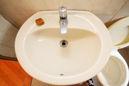 Casa para alugar com 150m², 2 quartos e 2 vagasBanheiro Suíte