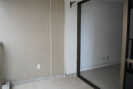 Apartamento à venda com 82m², 3 quartos e 1 vaga