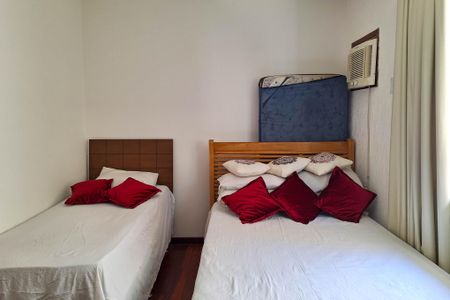 Casa de condomínio à venda com 303m², 3 quartos e 3 vagasQuarto 1