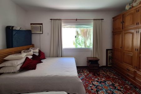 Casa de condomínio à venda com 303m², 3 quartos e 3 vagasQuarto 1