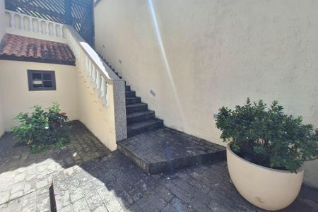 Casa de condomínio à venda com 303m², 3 quartos e 3 vagasQuintal