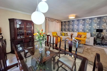 Sala de casa de condomínio para alugar com 4 quartos, 303m² em Várzea das Moças, Niterói