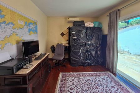 Casa de condomínio à venda com 303m², 3 quartos e 3 vagasQuarto 2