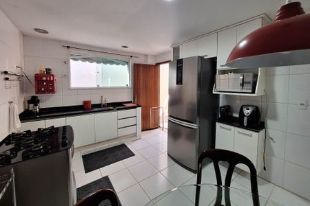 Casa de condomínio à venda com 303m², 3 quartos e 3 vagasCozinha