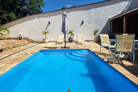 Casa de condomínio à venda com 303m², 3 quartos e 3 vagasQuintal