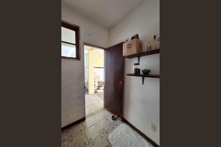 Casa de condomínio à venda com 303m², 3 quartos e 3 vagasQuarto de Serviço